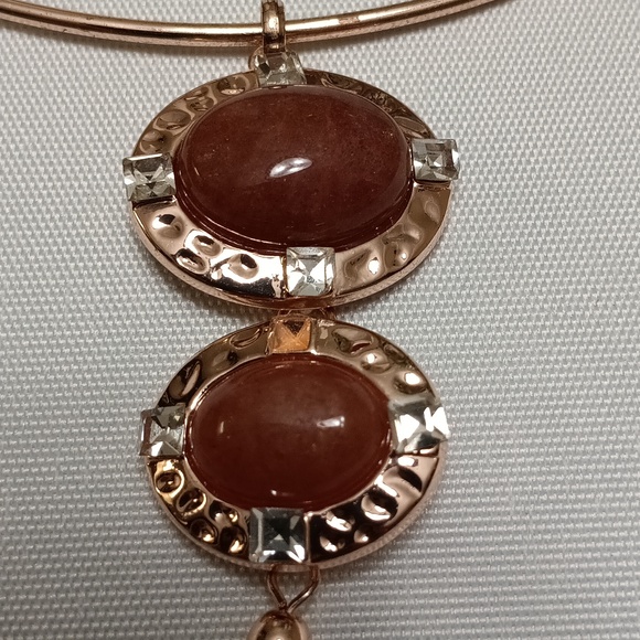 Elegant RoseGold Necklace with Tassel - Picture 3 of 3